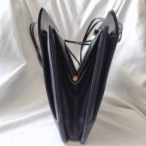 VTG Saks Fifth Avenue Judith Leiber Square shoulder Bag - Picture 3 of 15